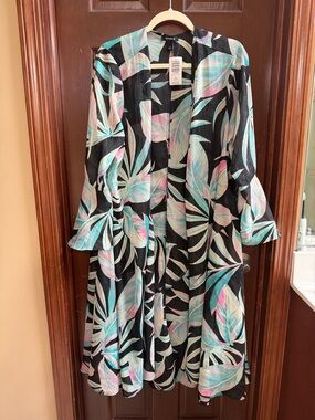 torrid Black Kimono with Mint and Pink Tropical Print and silver threads